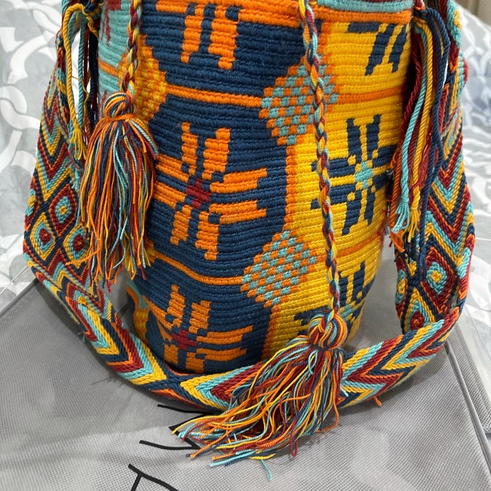 Mochilla Colombian purse.